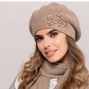Lady French Beret 100% Mixed Wool Beret Floral Beige By Kamea NWT